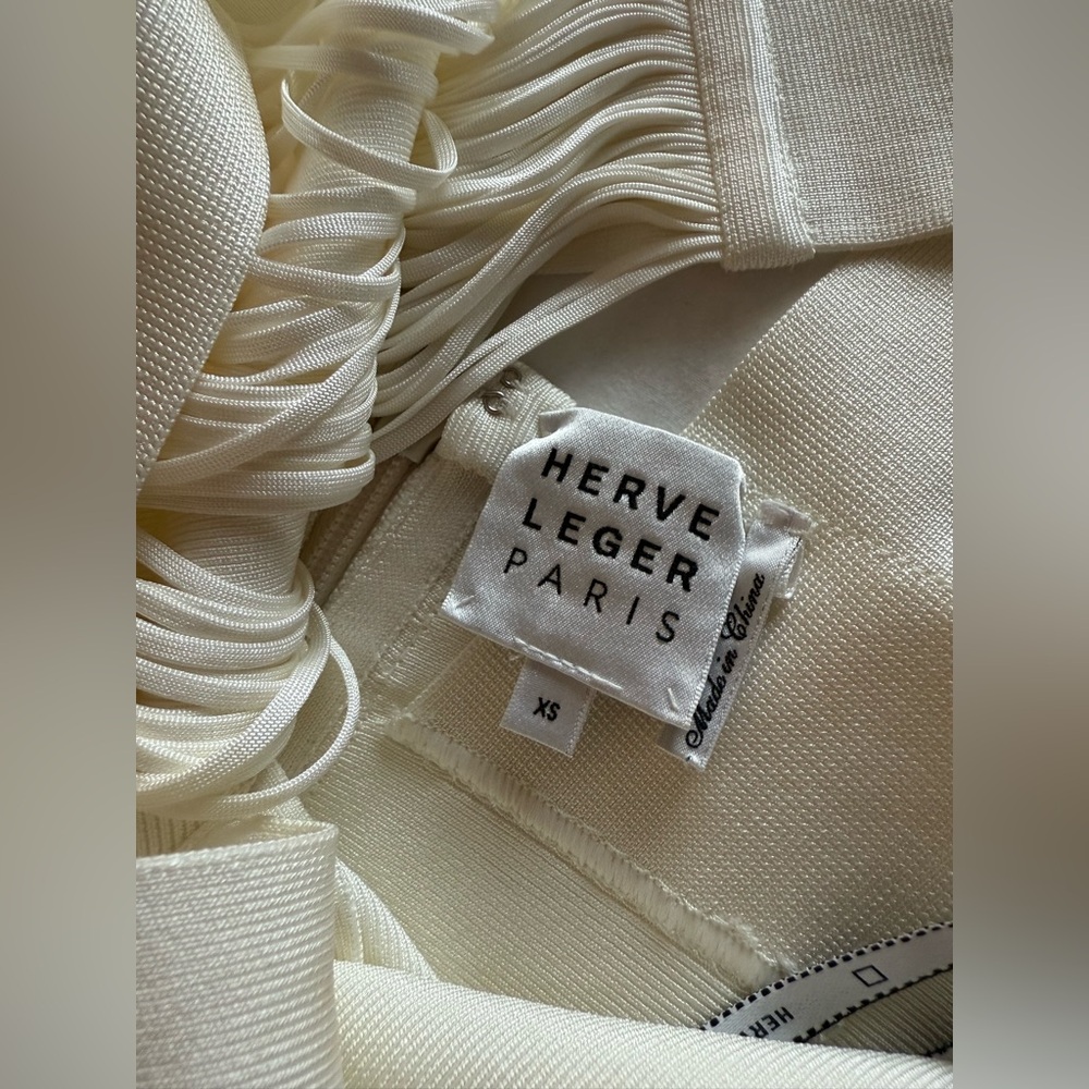 Herve Leger Ivory Textured Dress - Picture 4 of 4